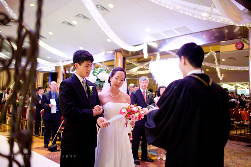 New York wedding ceremony - bride and groom singing