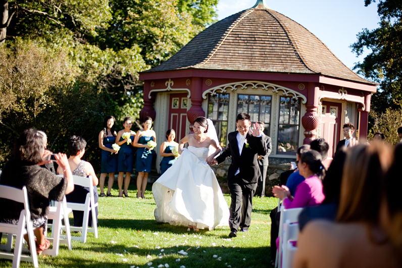 estate at moraine farm wedding ceremony